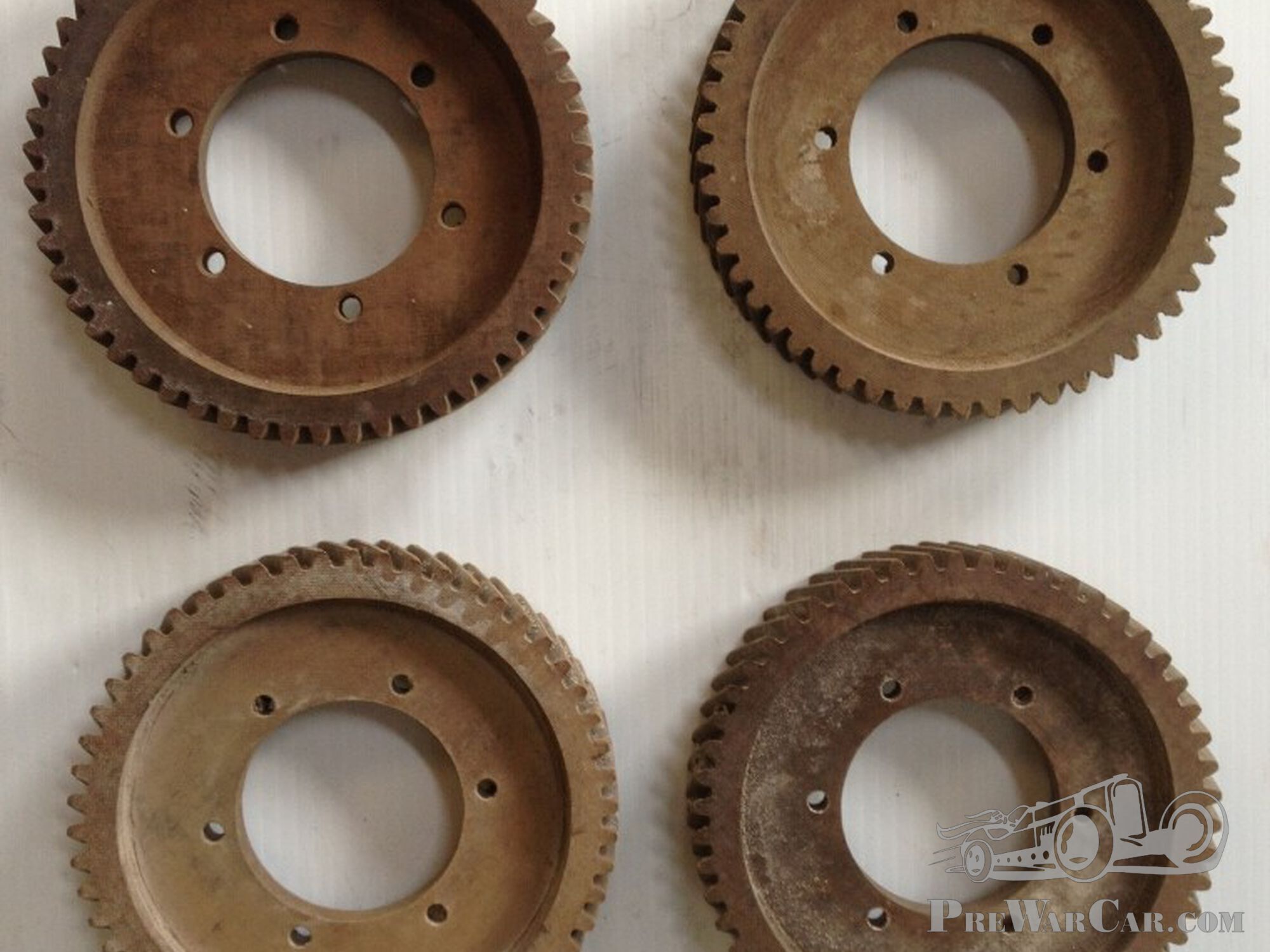 Bugatti engine-s (and parts) for Bugatti