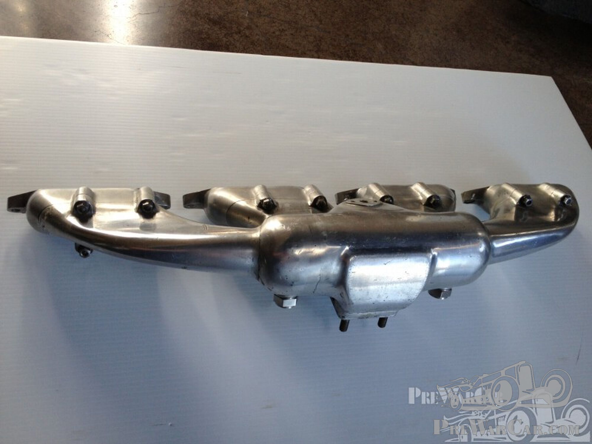 Bugatti engine-s (and parts) for Bugatti