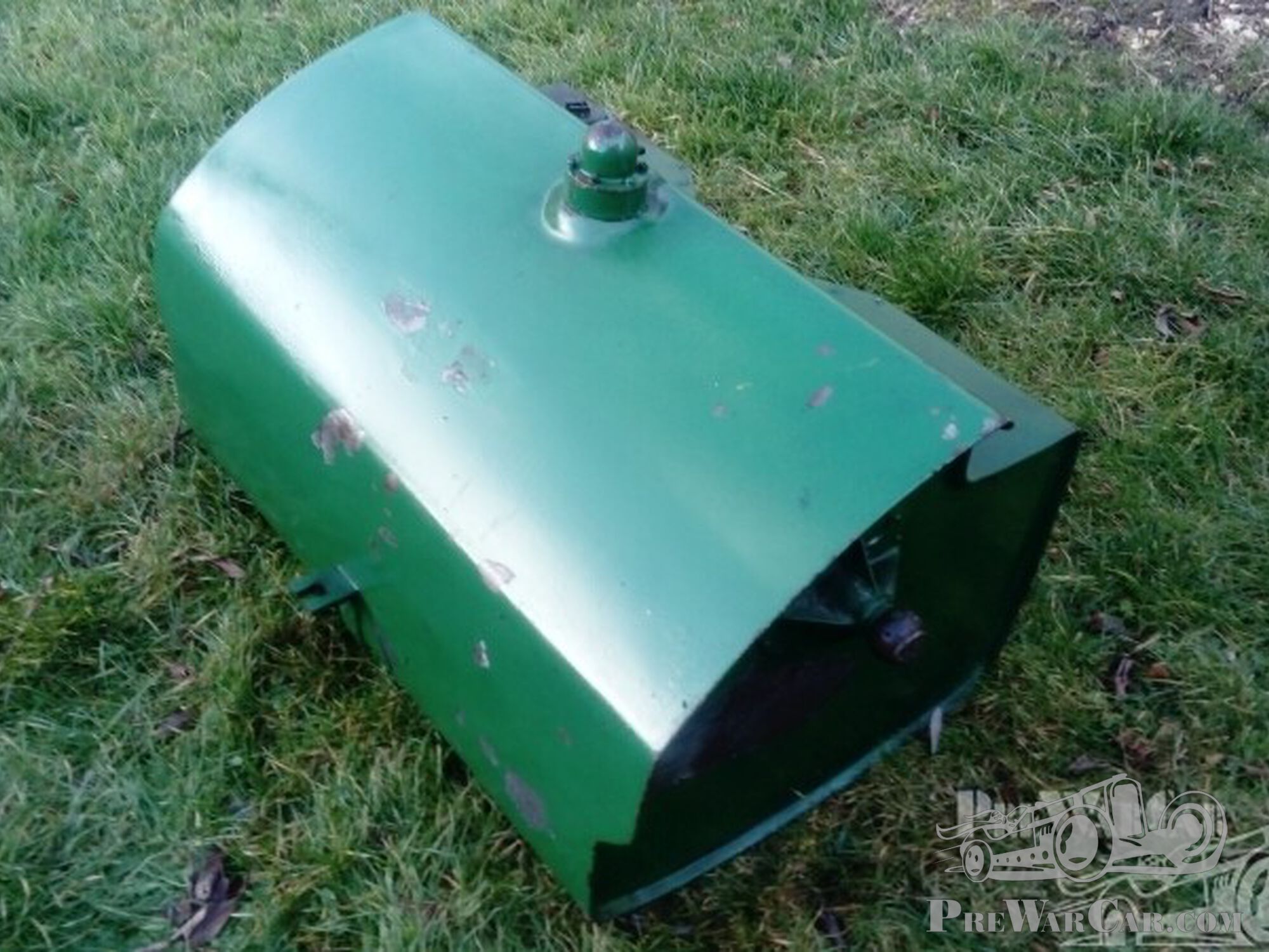 A variety of cars fuel tank for Bentley