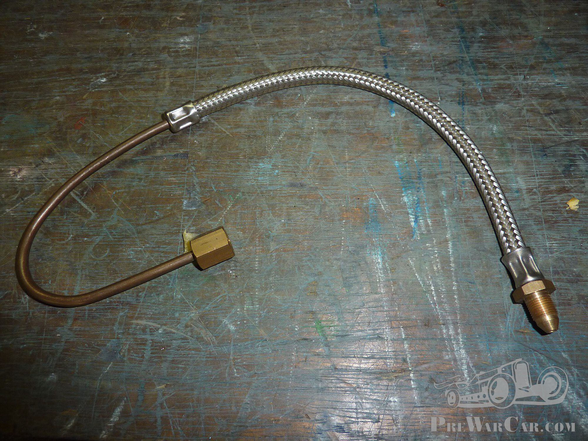 Flexible oil pipe