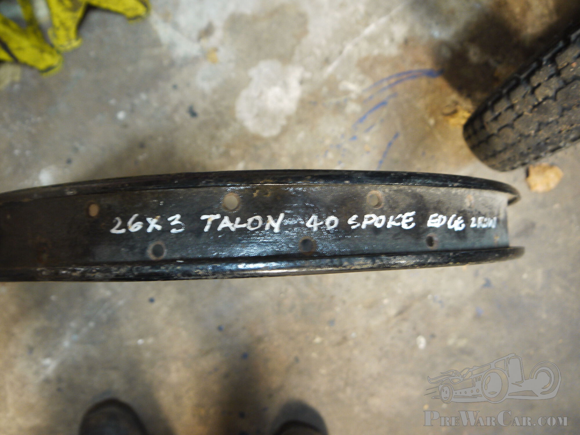 One beaded edge rim