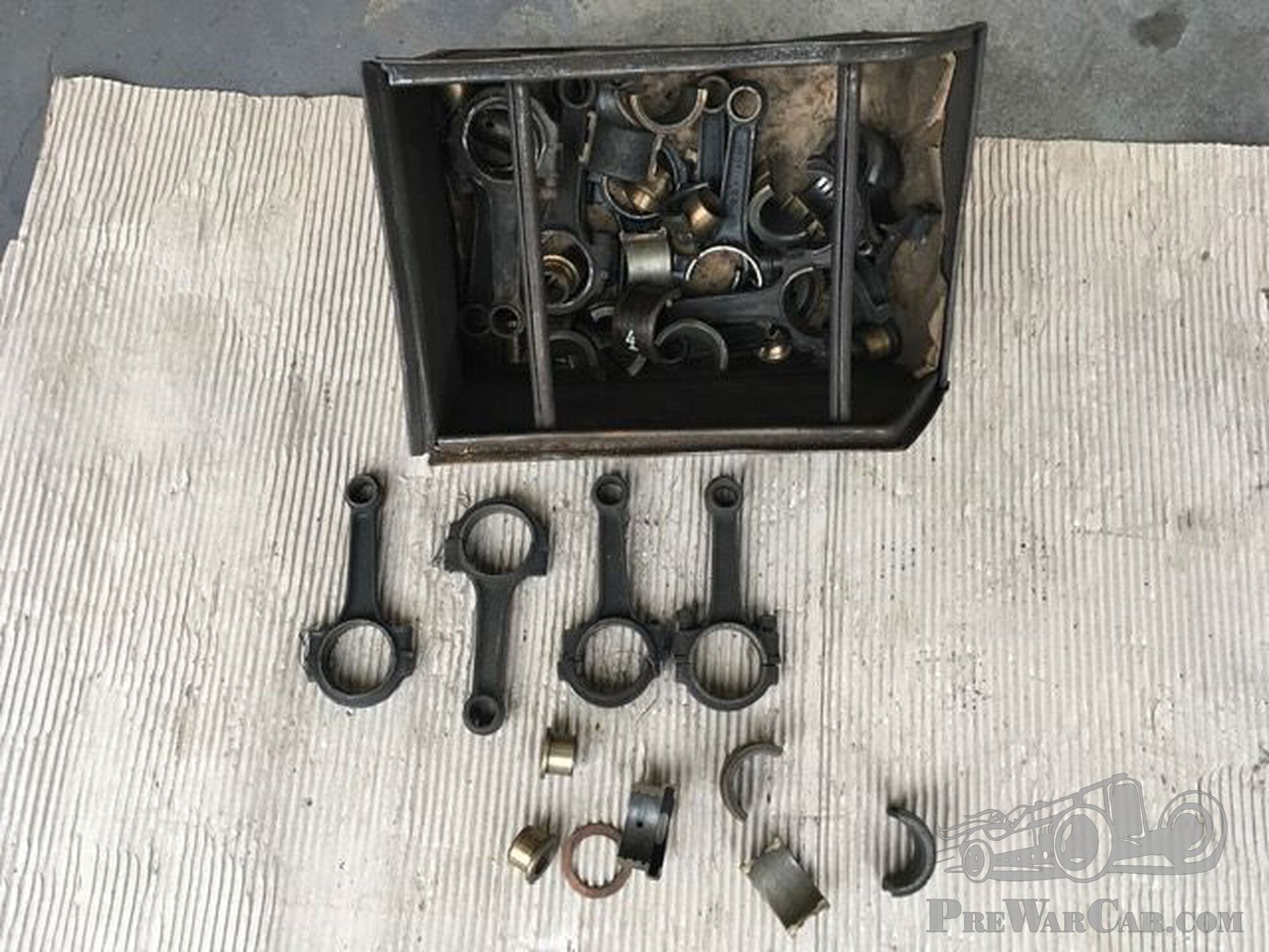 box with conrods and bearings for Fiat 509