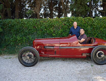 A visit to the Bourges father and son: from Avignon to Montlhéry