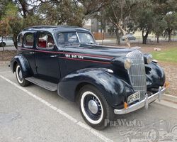 Oldsmobile L36 8 cylinder Sedan 1936