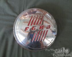 Ford hubcaps / hubs for Ford