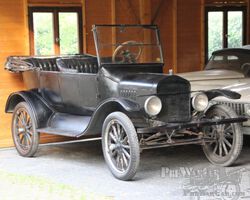 Ford Model T Tourer 1924 SOLD