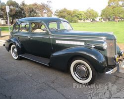 Buick 40 Sedan 1937