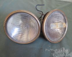 Unidentified various lights for a variety of American cars