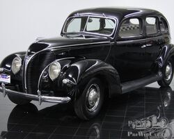 Ford Model 81A Deluxe Fordor Torpedo Sedan 1938