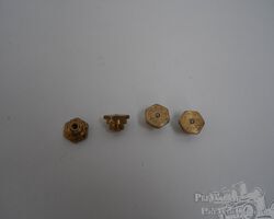 Tecalemit greaseguns for A variety of cars