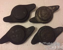Riley hubcaps / hubs for Riley