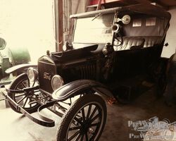 Ford Model T Tourer open 1924 SOLD