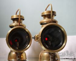 Powell & Hamner side-lamps for A variety of cars