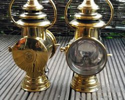 Unidentified side-lamps for A variety of cars