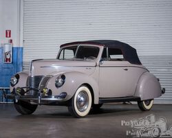 Ford V-8 DeLuxe Convertible 1940 for sale