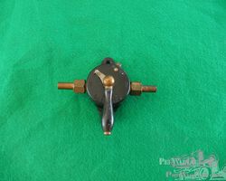 Unidentified fueltank & parts for A variety of cars