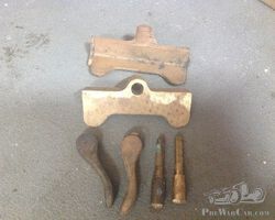 Vanden Plas seat runner catches