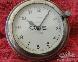 Montre ancienne de voiture OS
