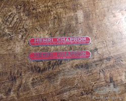 2 badges chapron