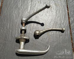 handles