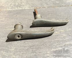 handles
