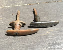 handles