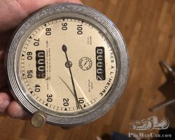 compteur Jaeger 100 km/h  fond Blanc en bon état avant guerre