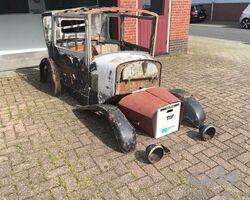 1926 Austin Seven two door saloon bodywork