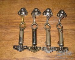 Set of 4 bonnet catches - complete
