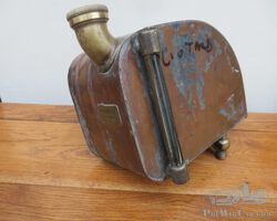 Oil tank