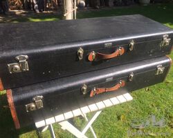 2 original Karl Baisch Koffer/trunks