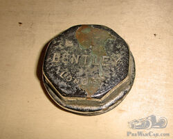 original BENTLEY 3 Litre Hubcap