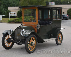 1913 Overland 69T Town car
