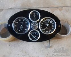 Bugatti 43 dashboard