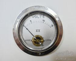 VOLT METER 12V. A.M.P.E.R. LYON