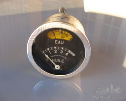 Oil pressure gauge + temperature