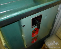 Small milling machine. Very complete. Famous Dutch brand: "AI". 24 pictures