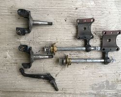 Fiat 509 stubaxles, steering arm and frontaxle parts