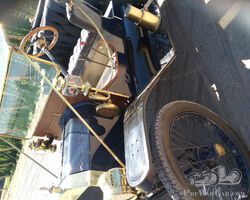 1912 Ford Model T Roadster 3 seater with mother in law ( Blue )