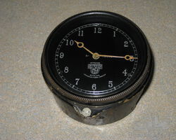 Smiths 8 Day Bezel Wind Car Clock for 3 Litre Bentley