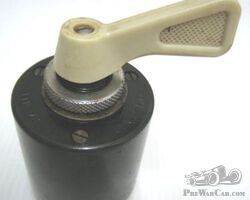 Lucas 31250 vacuum / pneumatic trafficator switch