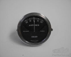 Jaeger amperes gauge , bezel with ribbed lines