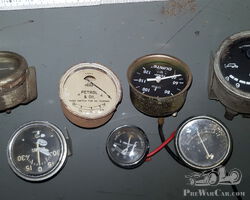 Instrumente Oldtimer Amper, Öldruck,Oldtimer Riley, Alvis, Bentle