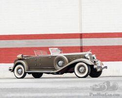 1933 Chrysler CL Imperial Dual-Windshield Phaeton by LeBaron | RM Sotheby's Amelia Island Sale