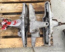 Austin 12/4 1920s three pcs pulley and fan holders