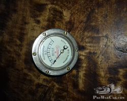 Bugatti oil pressure meter in good condition
