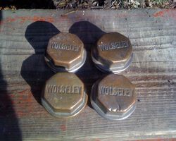 4 Wolseley hub caps