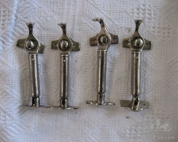 lid hooks