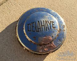 Delahaye hub cap