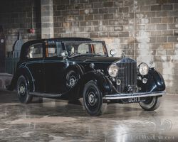 1937 Rolls-Royce Phantom III Sedanca de Ville by H.J. Mulliner | RM Sotheby's, The Guyton Collection